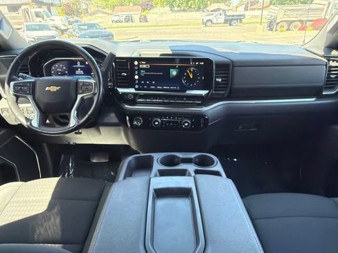 Used 2022 Chevrolet Silverado 1500 LT w/ Protection Package AWD/4WD image 15