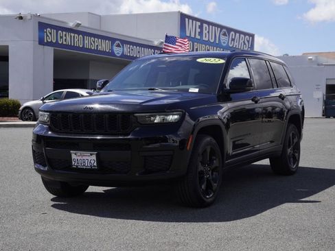 Used 2022 Jeep Grand Cherokee L Laredo image 8