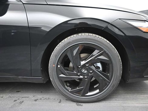 New 2026 Hyundai Elantra Sport FWD image 10