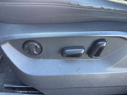 Used 2019 Volkswagen Atlas SE w/ Towing Package image 13