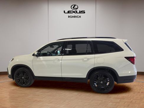Used 2022 Honda Pilot Black Edition image 8