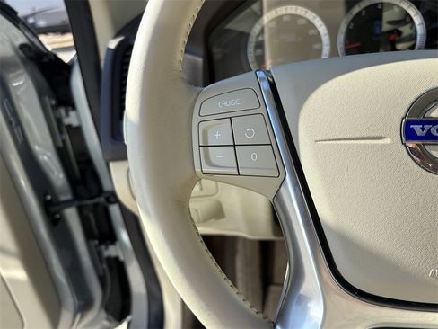 Used 2011 Volvo XC60 T6 image 16