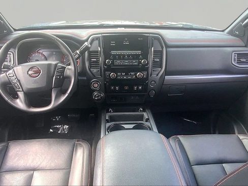 Used 2024 Nissan Titan PRO-4X w/ Pro-4x Convenience Package AWD/4WD image 7