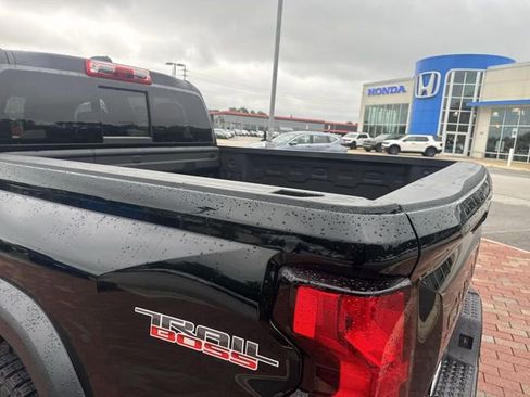 Used 2026 Chevrolet Colorado Trail Boss AWD/4WD image 28