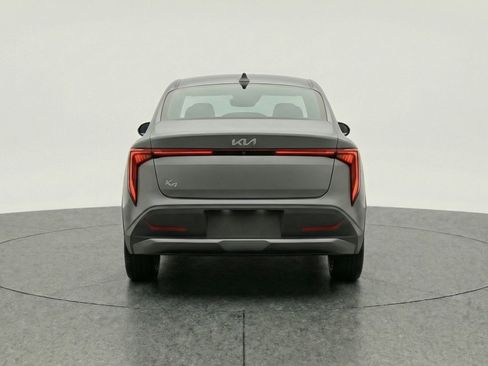 Used 2025 Kia K4 LXS image 7