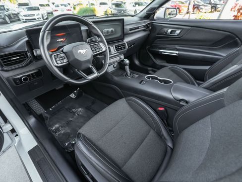 Used 2024 Ford Mustang EcoBoost image 6