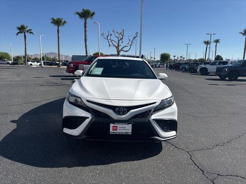 Certified 2022 Toyota Camry SE w/ Convenience Package image 3