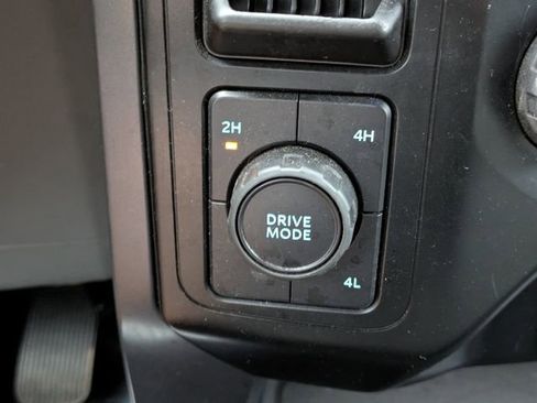 Used 2023 Ford F150 XLT image 22