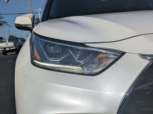 Used 2020 Toyota Highlander Platinum image 7