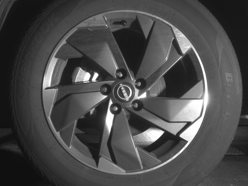 Used 2025 Nissan Rogue SV image 12