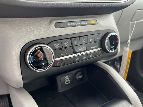 Used 2025 Ford Escape Active w/ Cold Weather Package image 25