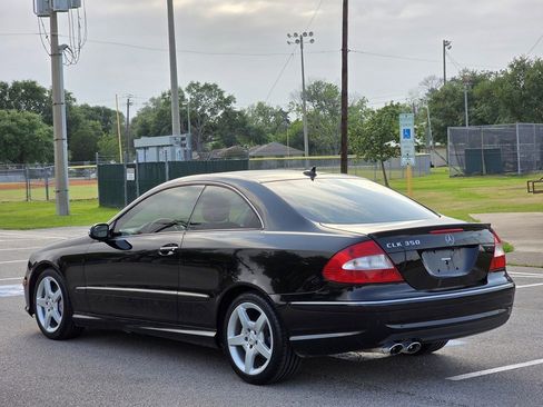 Used 2009 Mercedes-Benz CLK 350 Coupe image 28