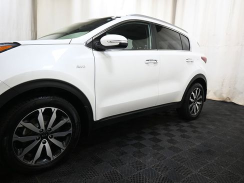 Used 2018 Kia Sportage EX image 12