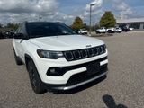 Used 2023 Jeep Compass Limited image 4
