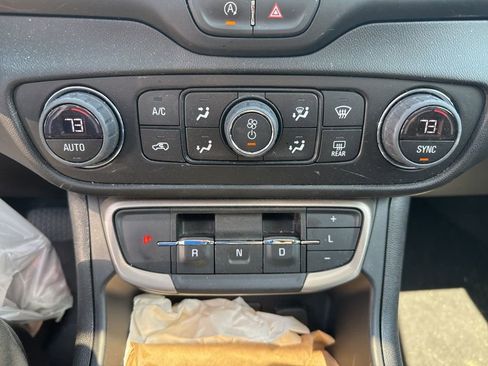 Used 2024 GMC Terrain Denali image 17