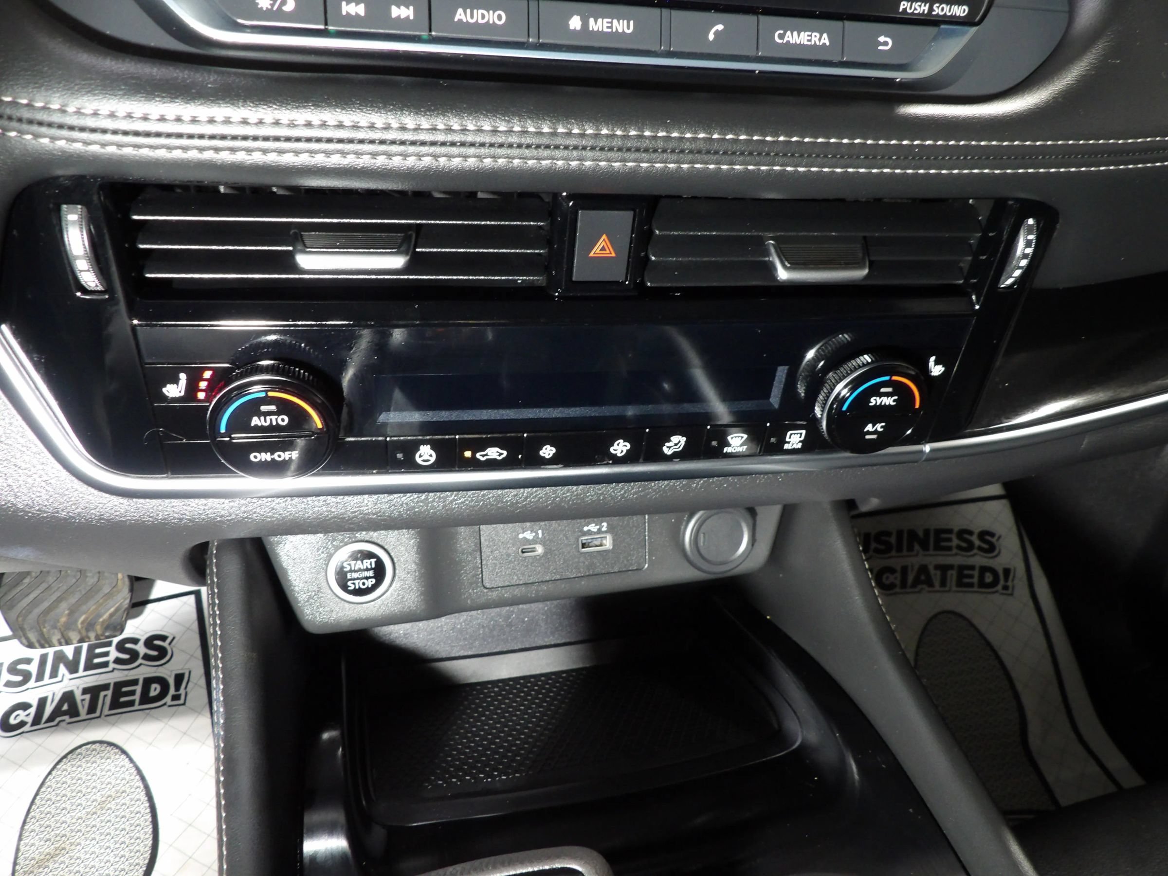 Used 2023 Nissan Rogue SL FWD image 15
