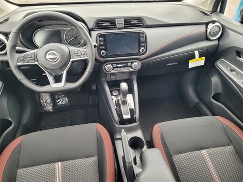 New 2025 Nissan Versa SR w/ Trunk Package image 7