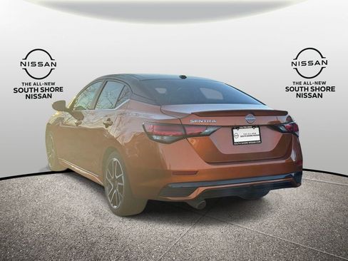 Used 2025 Nissan Sentra SR FWD image 7