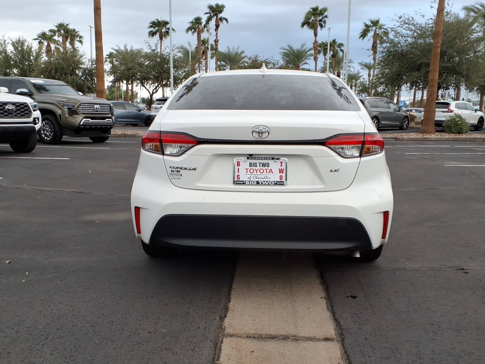 Used 2024 Toyota Corolla LE FWD image 5