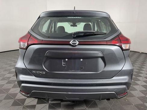 Used 2021 Nissan Kicks S FWD image 10