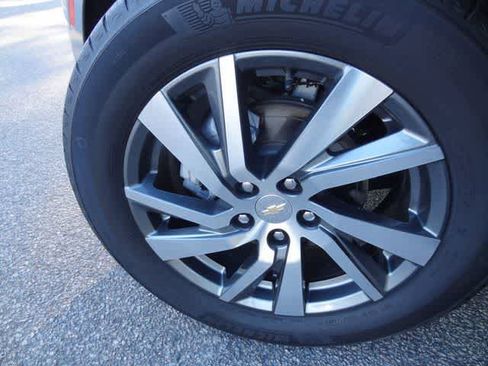 Used 2024 Chevrolet Equinox LT w/ LPO, Floor Liner Package FWD image 36