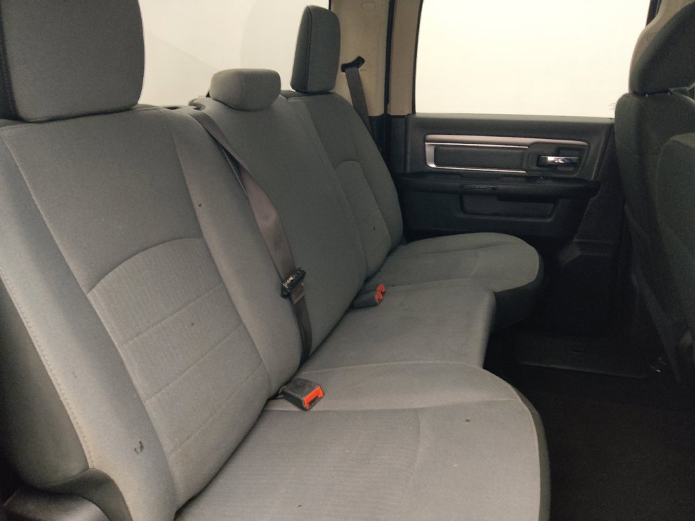 Used 2021 RAM 1500 Classic SLT AWD/4WD image 19