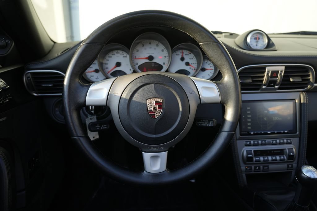 Used 2006 Porsche 911 Carrera S RWD image 41