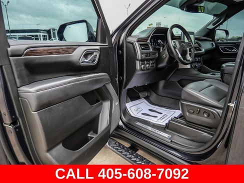 Used 2023 Chevrolet Suburban Z71 w/ Off-Road Capability Package AWD/4WD image 35