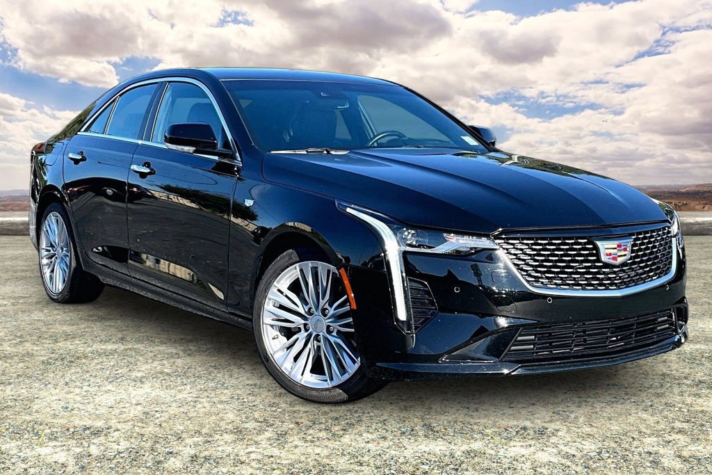 Used 2026 Cadillac CT4 Premium Luxury RWD image 1