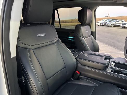 New 2026 Ford Expedition Max Platinum w/ Driver's Package image 21