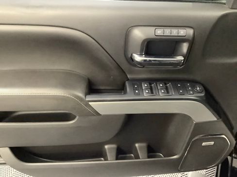 Used 2017 Chevrolet Silverado 1500 LTZ Z71 w/ LTZ Plus Package AWD/4WD image 9