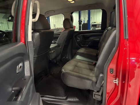 Used 2020 Nissan Titan S w/ S Utility Package image 14