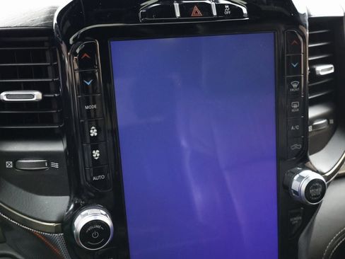 Used 2019 RAM 2500 Limited image 29