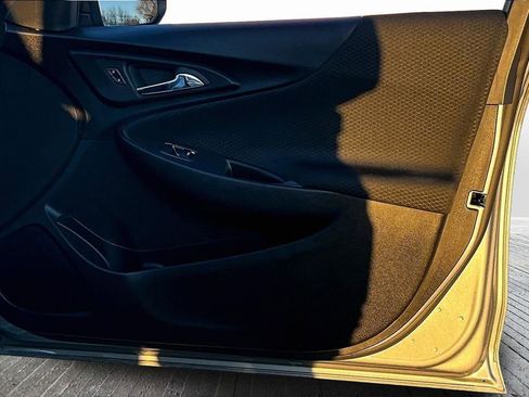 Used 2025 Chevrolet Malibu RS image 19