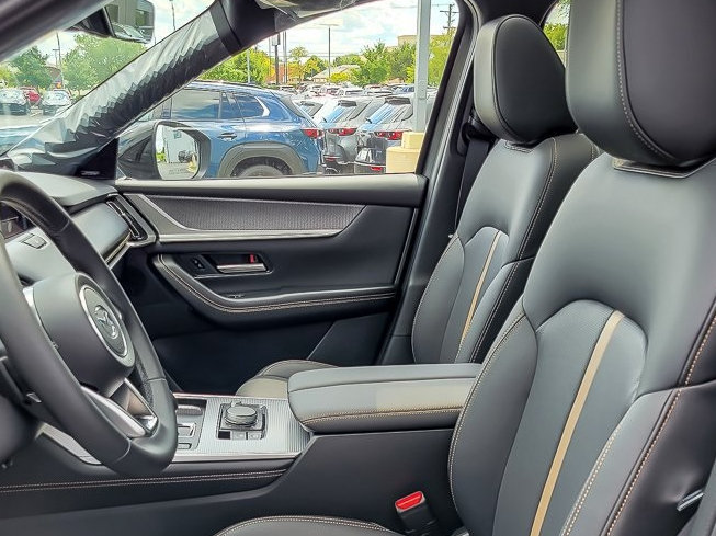 Used 2025 MAZDA CX-70 Plug-In Hybrid w/ Premium Plus AWD/4WD image 7