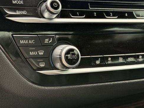 Used 2019 BMW 530i xDrive w/ Convenience Package image 21