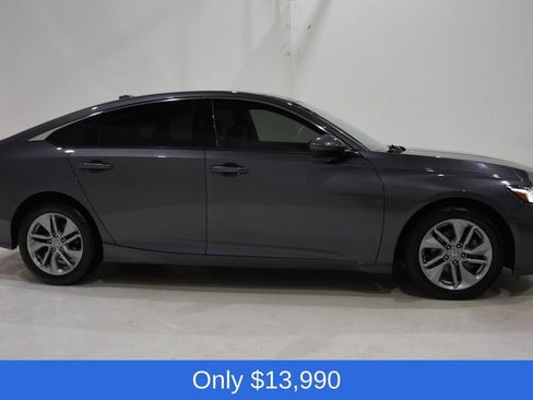 Used 2018 Honda Accord LX image 3