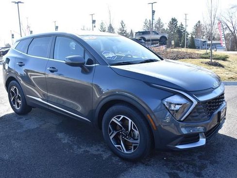 Used 2023 Kia Sportage LX image 10