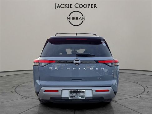 Certified 2023 Nissan Pathfinder SL image 4
