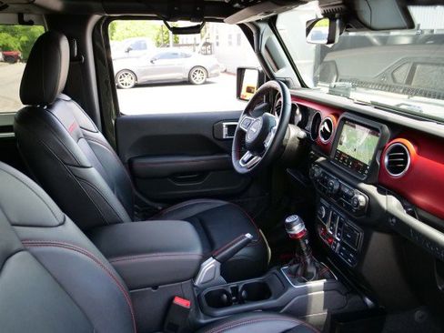 Used 2021 Jeep Wrangler Rubicon AWD/4WD image 45