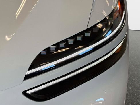 New 2026 Genesis GV70 3.5T Sport Advanced image 10