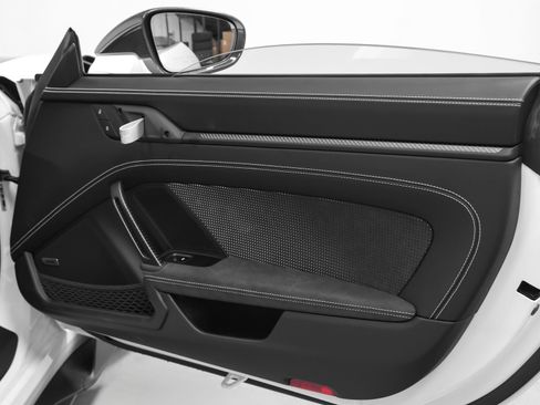 Certified 2025 Porsche 911 GT3 RS RWD image 48