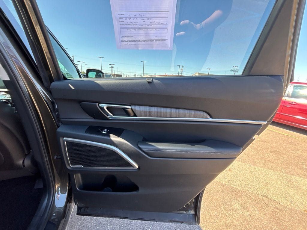 Used 2024 Kia Telluride EX w/ EX Captain's Chair Package AWD/4WD image 37