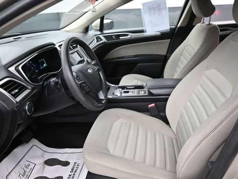 Used 2018 Ford Fusion S FWD image 24