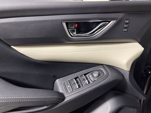 Used 2022 Subaru Ascent Limited w/ Technology Package image 18