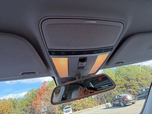 Used 2012 Mercedes-Benz S 550 image 27