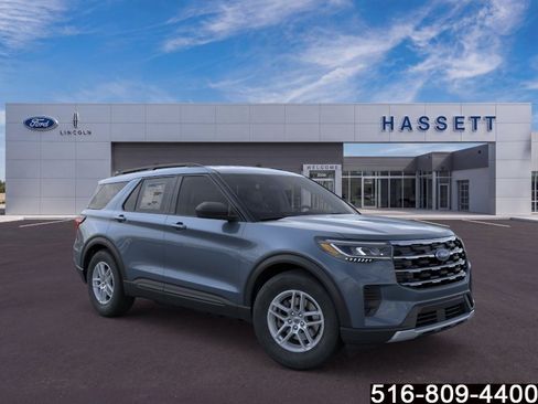 Used 2026 Ford Explorer Active AWD/4WD image 8