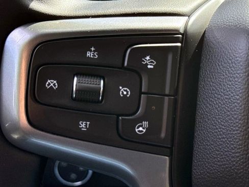 Used 2025 Chevrolet Silverado 1500 LT AWD/4WD image 19