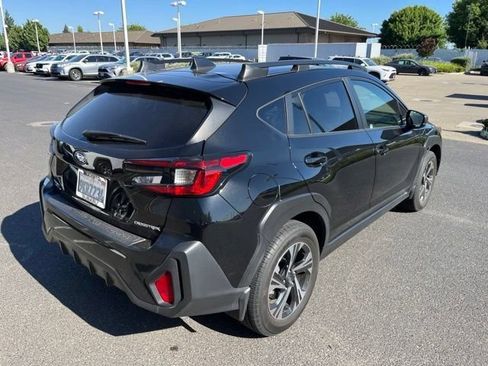 Used 2024 Subaru Crosstrek 2.0i Premium AWD/4WD image 5