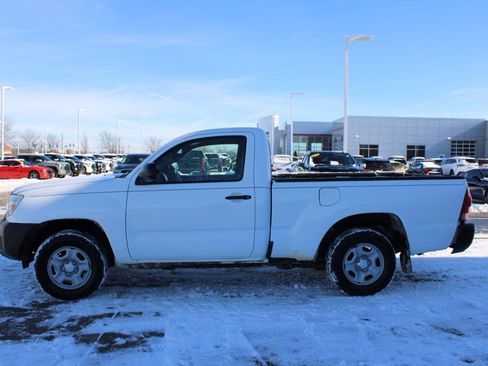 Used 2014 Toyota Tacoma 2WD Regular Cab image 4